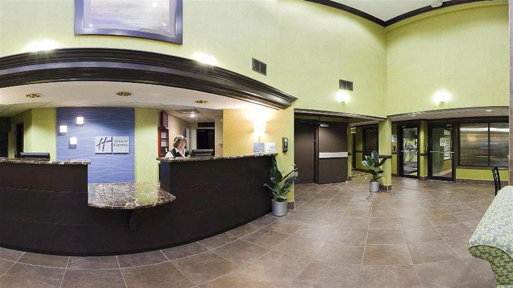 Holiday Inn Express Hotel & Suites Madison By Ihg Dış mekan fotoğraf