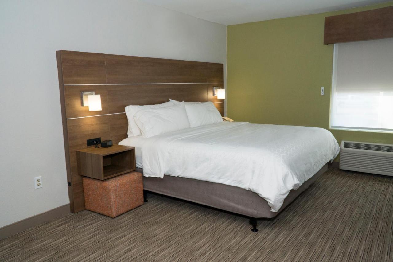 Holiday Inn Express Hotel & Suites Madison By Ihg Dış mekan fotoğraf