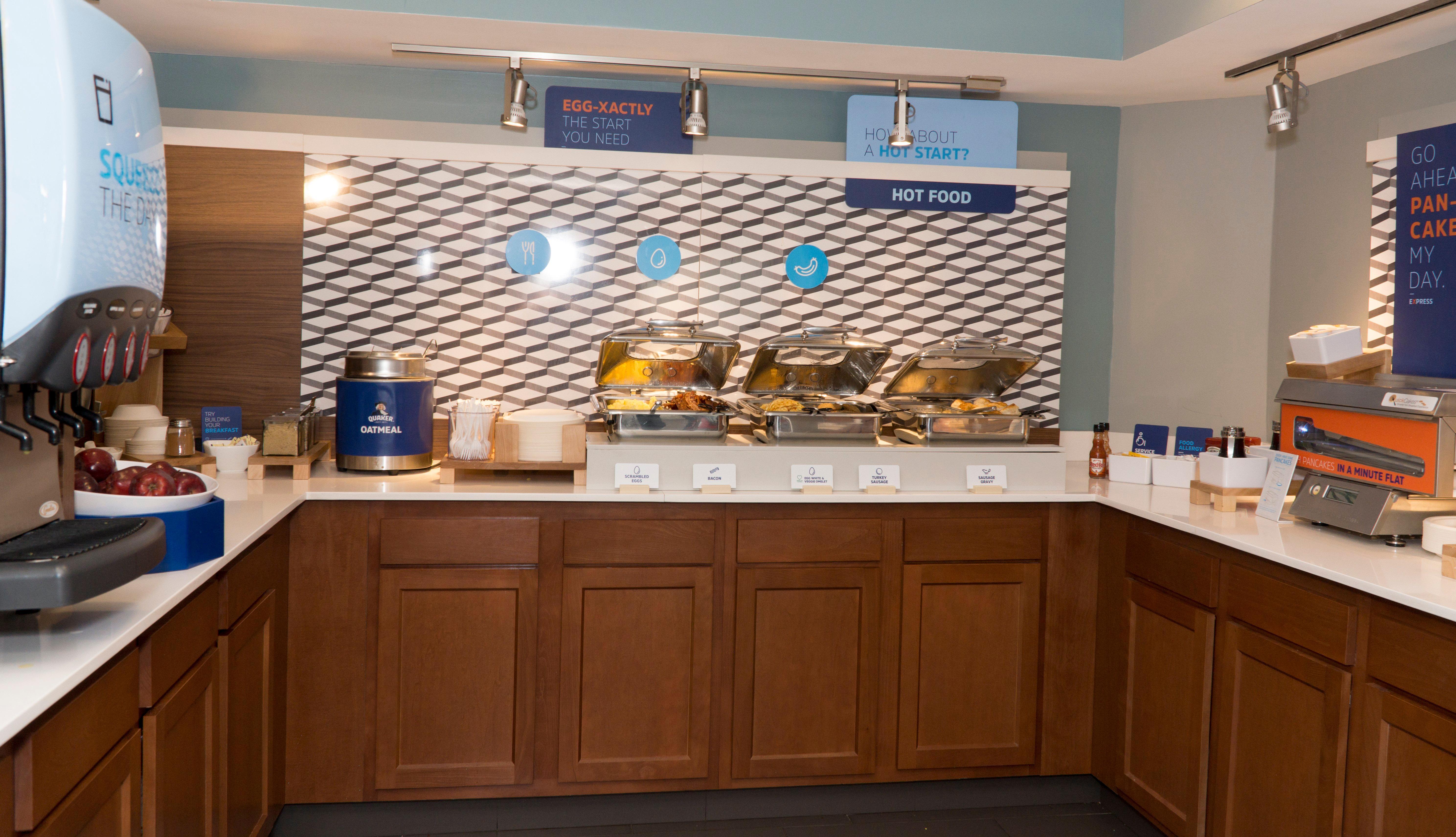 Holiday Inn Express Hotel & Suites Madison By Ihg Dış mekan fotoğraf