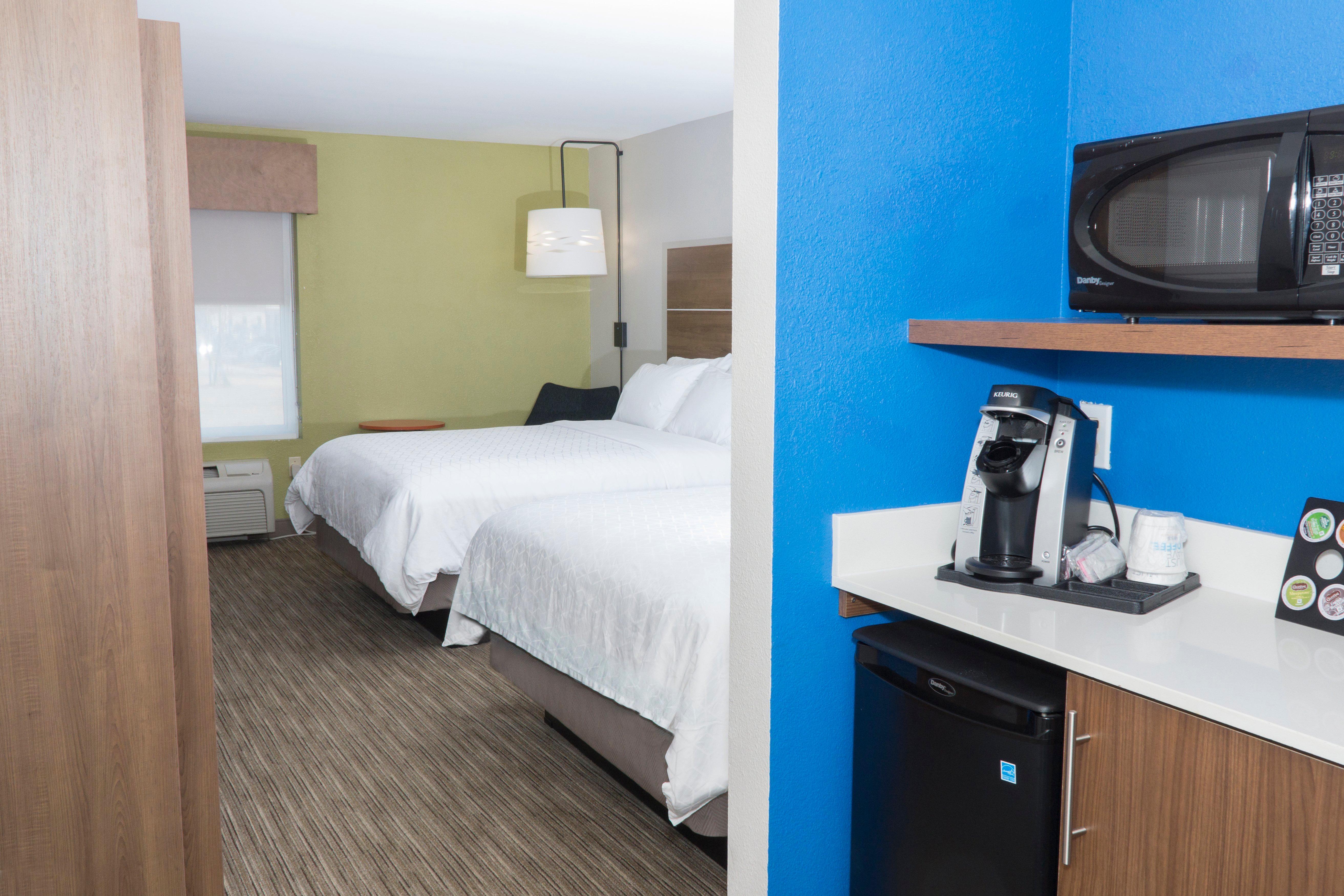 Holiday Inn Express Hotel & Suites Madison By Ihg Dış mekan fotoğraf