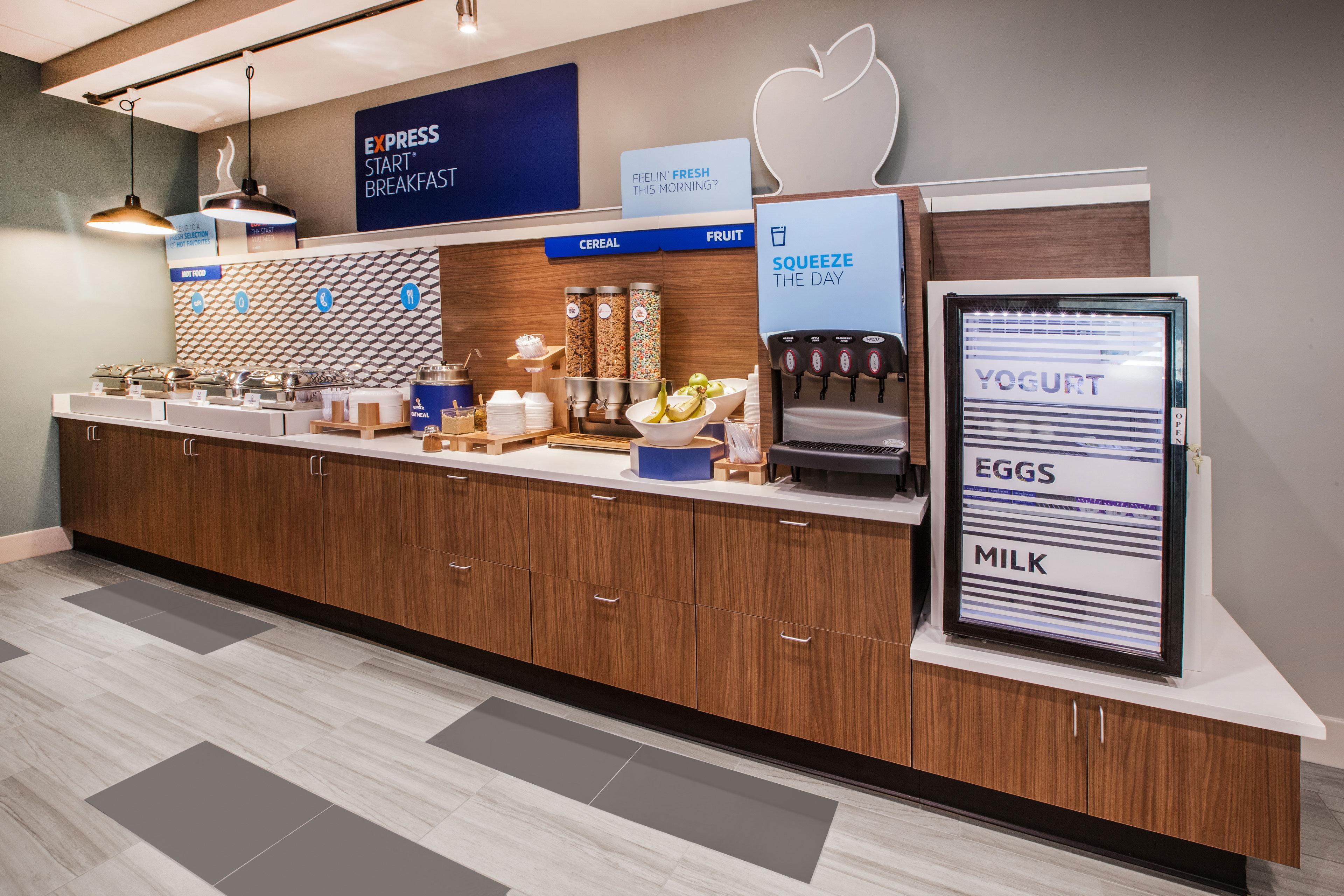 Holiday Inn Express Hotel & Suites Madison By Ihg Dış mekan fotoğraf