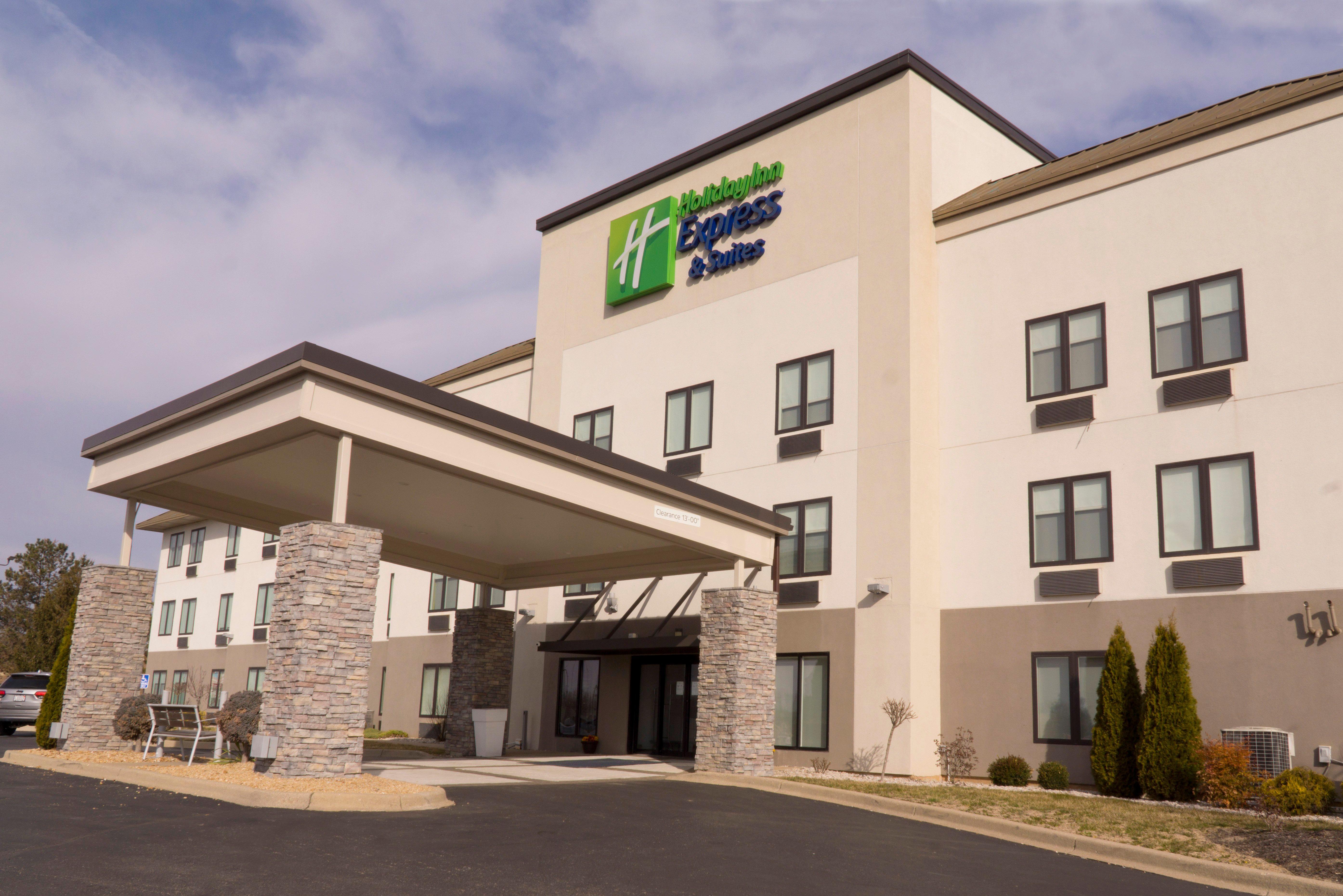 Holiday Inn Express Hotel & Suites Madison By Ihg Dış mekan fotoğraf