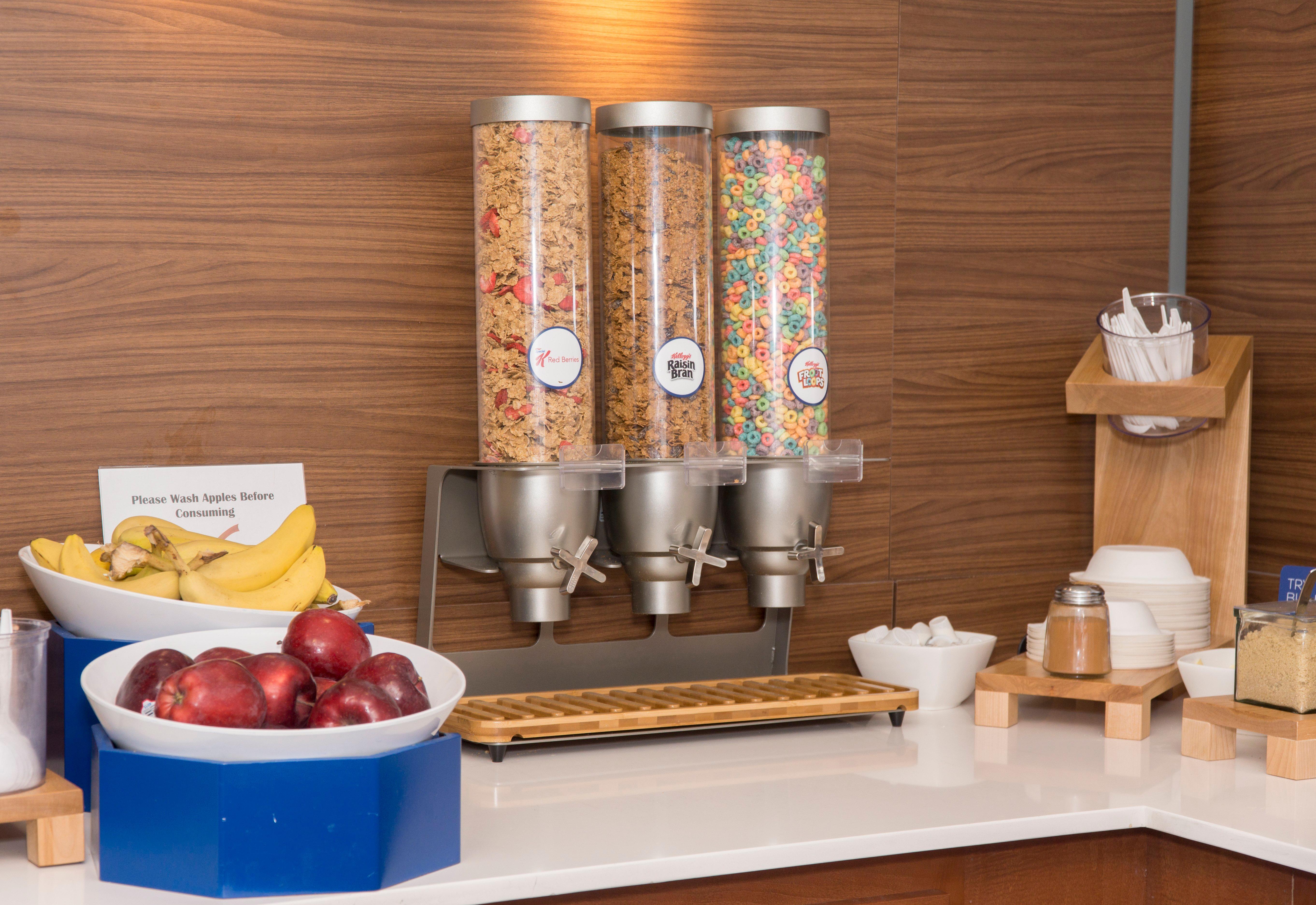 Holiday Inn Express Hotel & Suites Madison By Ihg Dış mekan fotoğraf