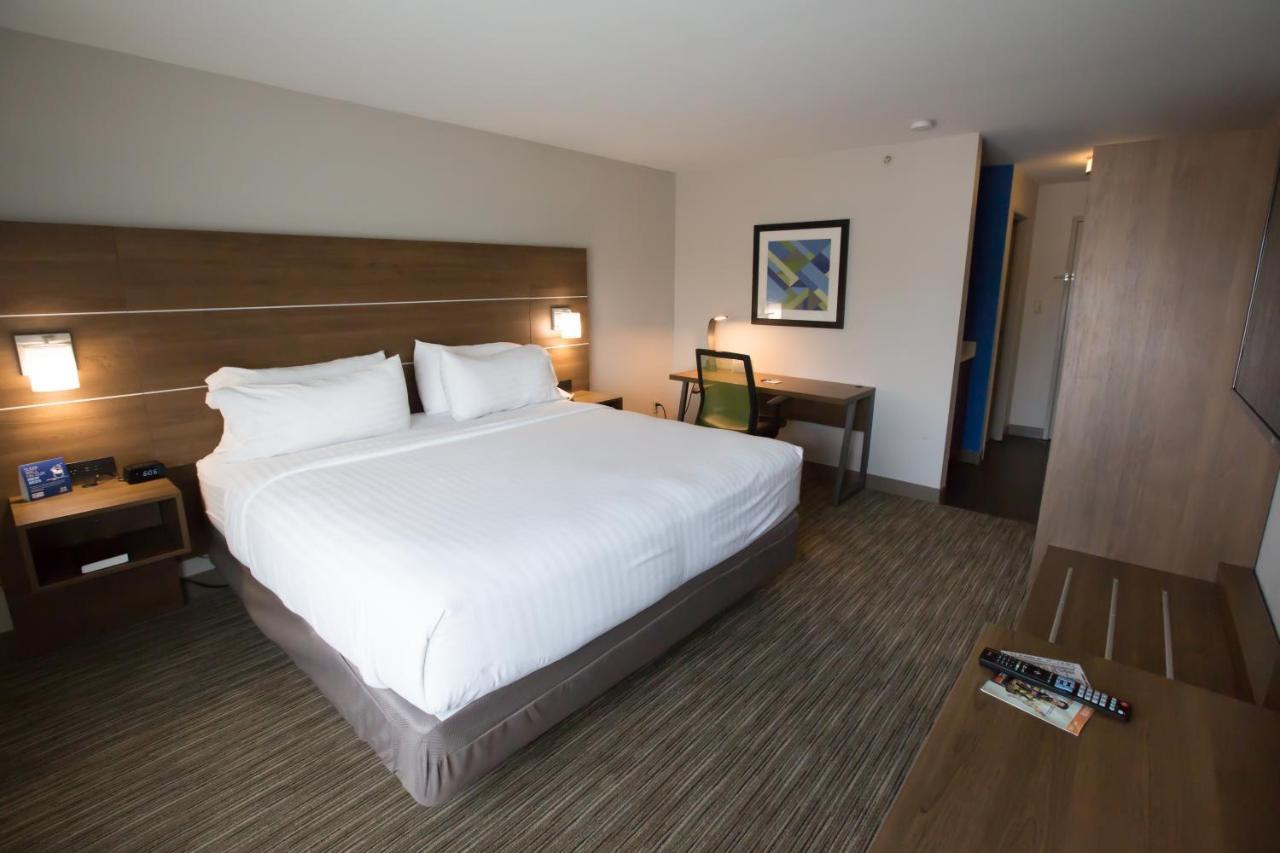 Holiday Inn Express Hotel & Suites Madison By Ihg Dış mekan fotoğraf
