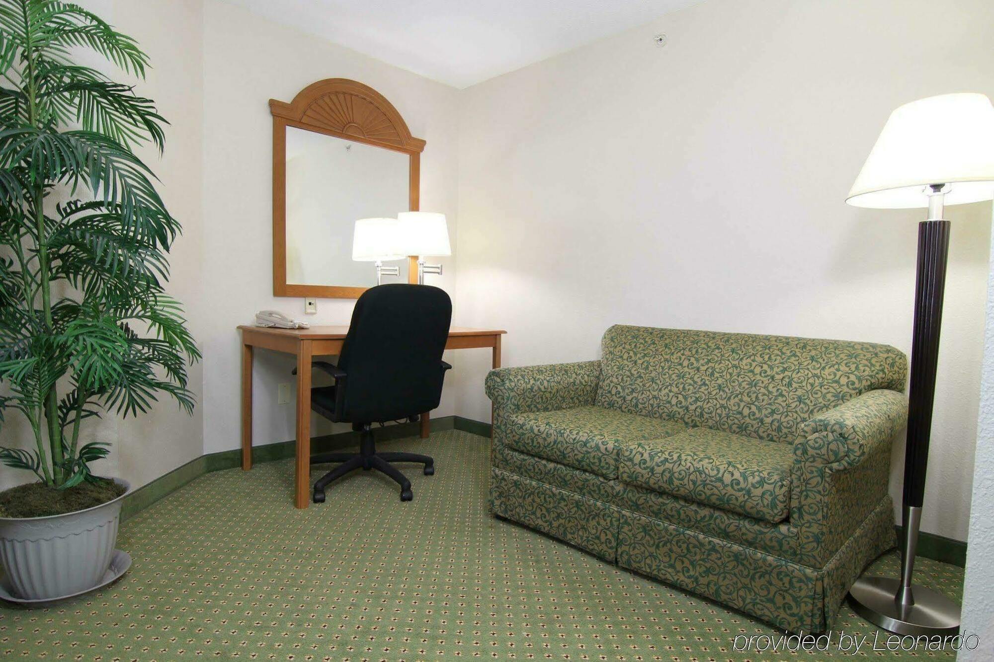 Holiday Inn Express Hotel & Suites Madison By Ihg Oda fotoğraf